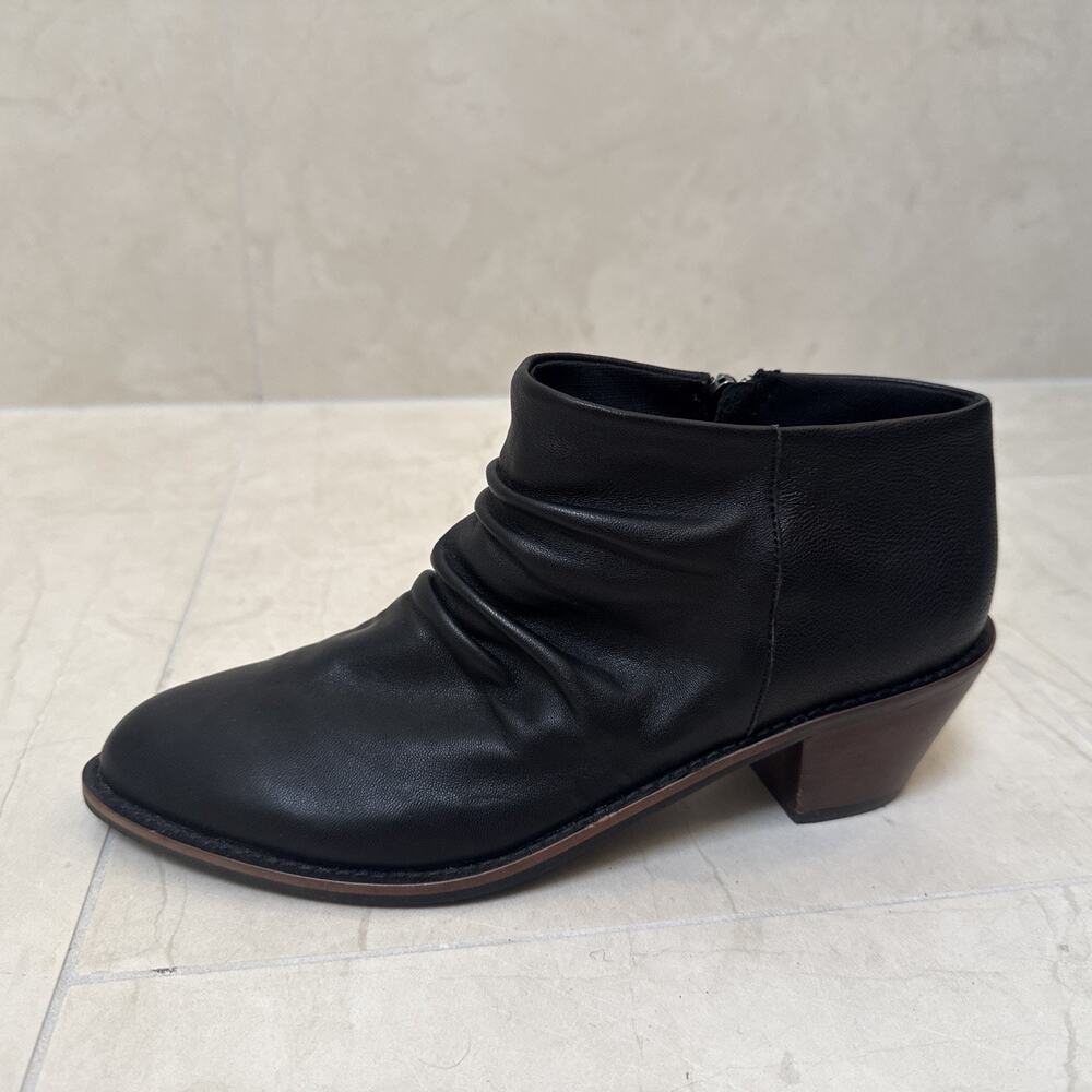 Kelsi Dagger Sz 8 Black Boots Booties Leather Ankle Ruched Brooklyn Block Heel